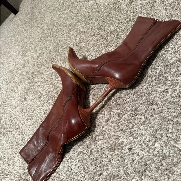 Diba Brown Heeled Boots - Picture 4 of 7